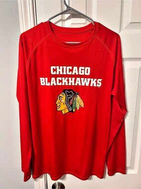NHL Chicago Blackhawks Long Sleeve Size Medium